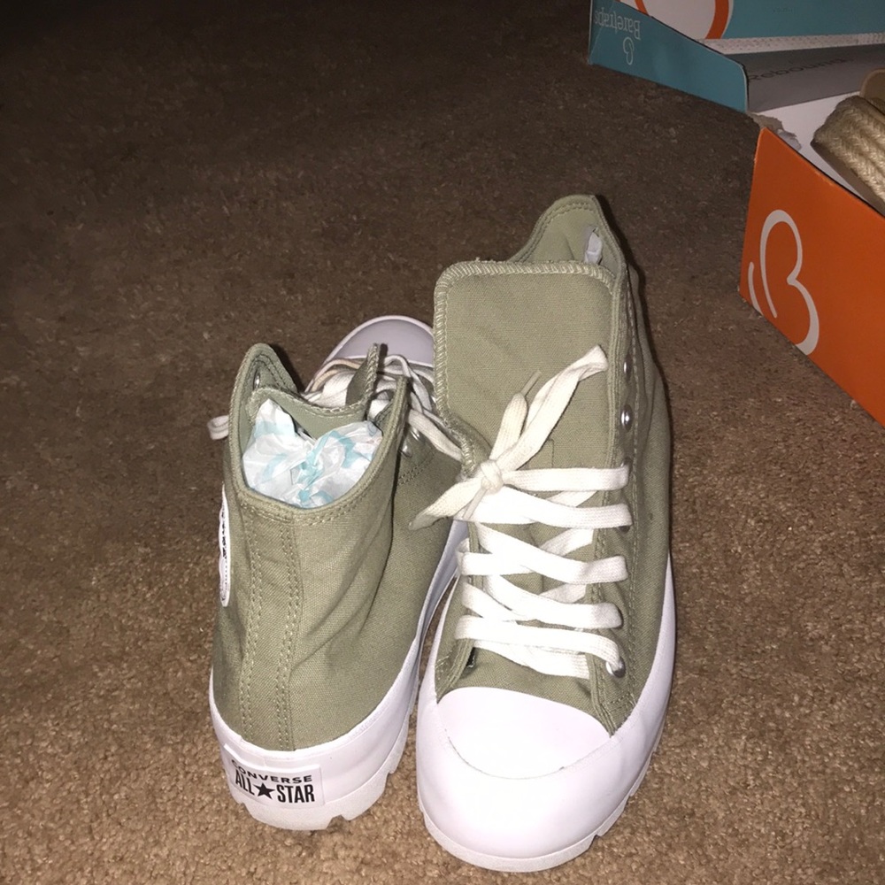 Platform converse